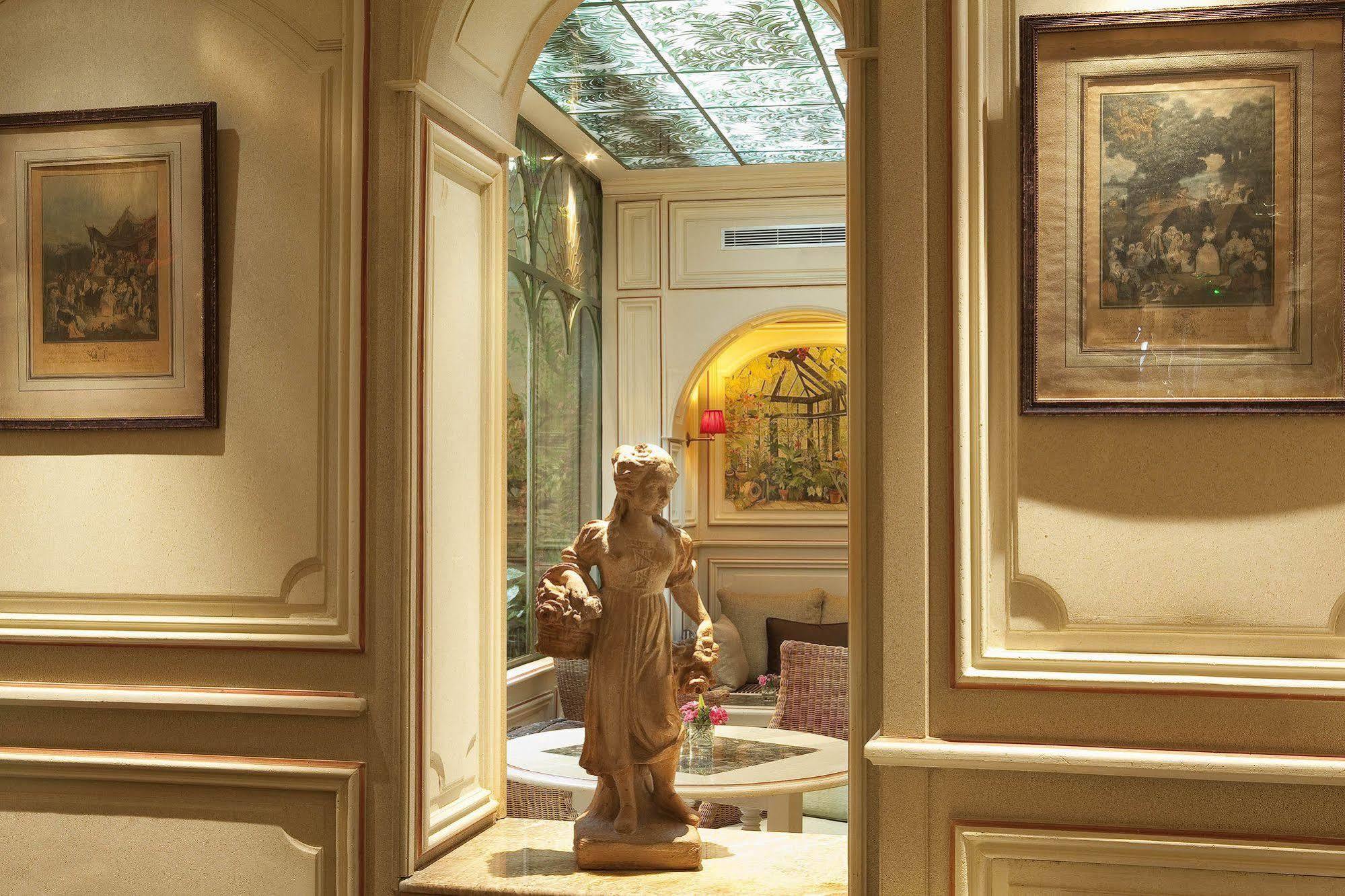 Au Manoir Saint Germain Hotel Parijs