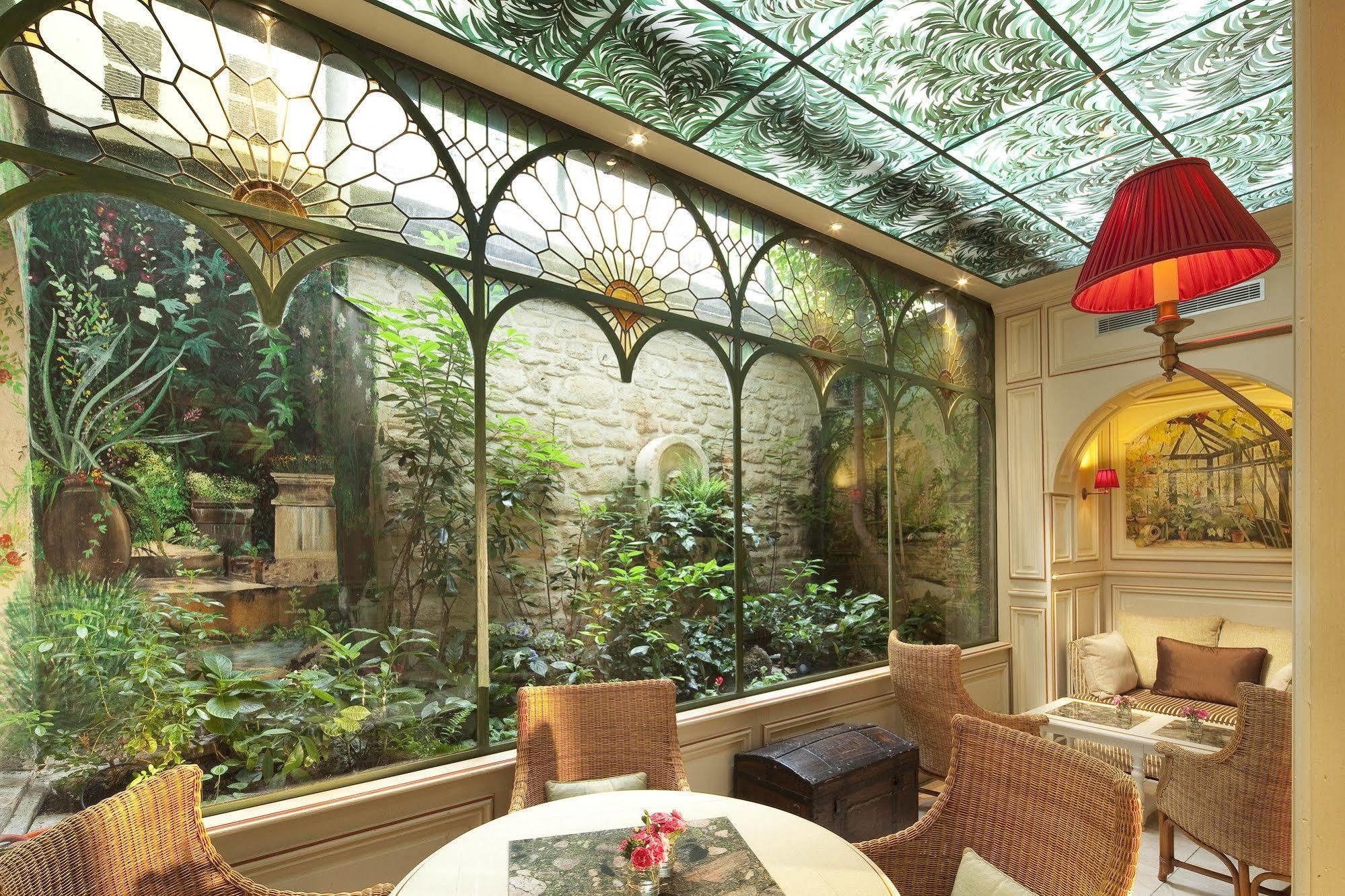Au Manoir Saint Germain Parijs